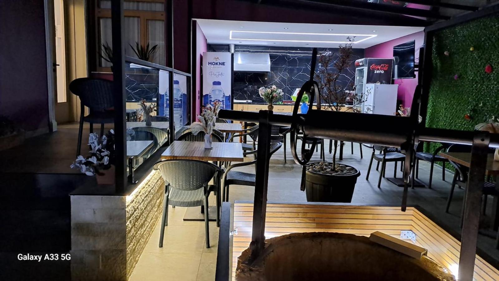Mon Ami Boutique Hotel Shkoder Bagian luar foto