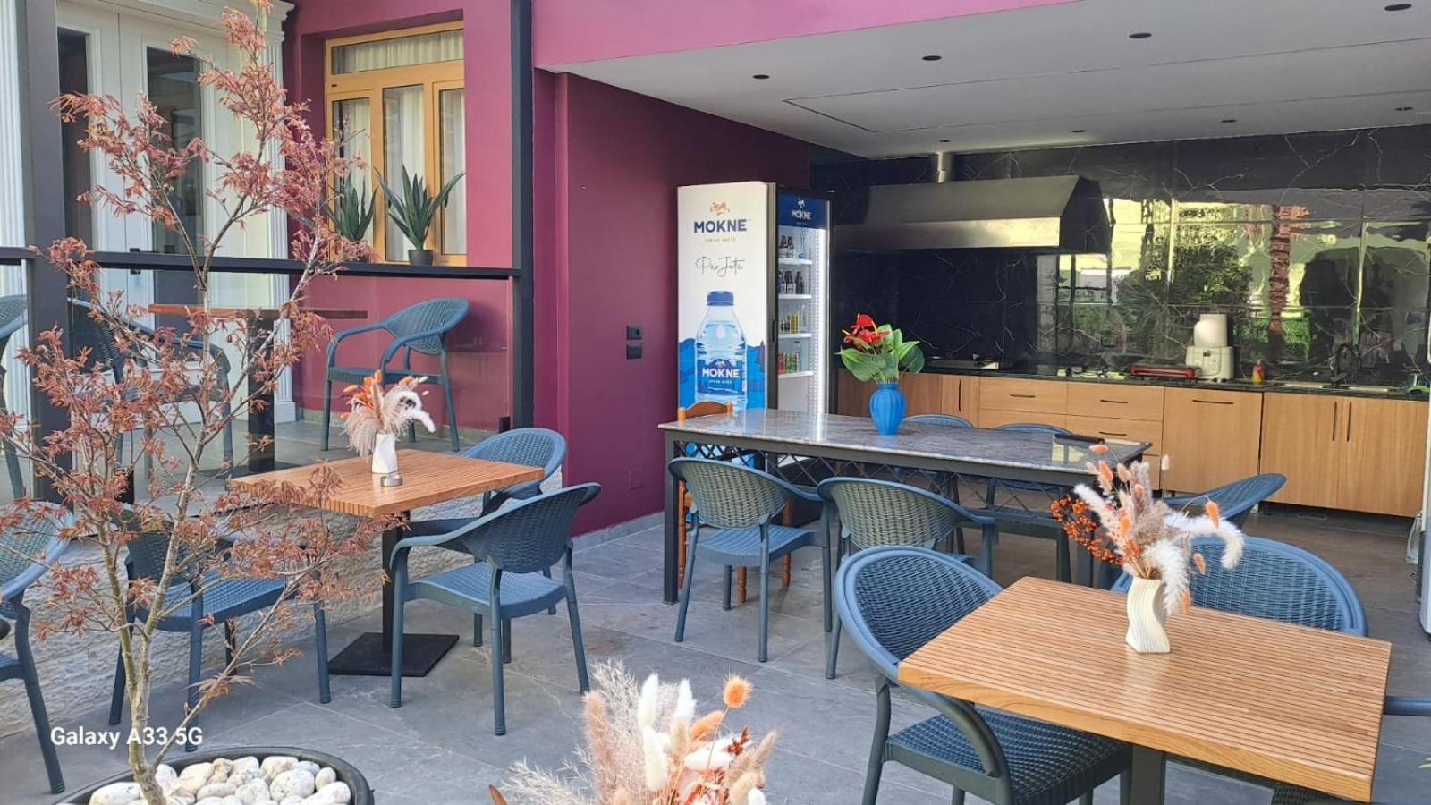 Mon Ami Boutique Hotel Shkoder Bagian luar foto